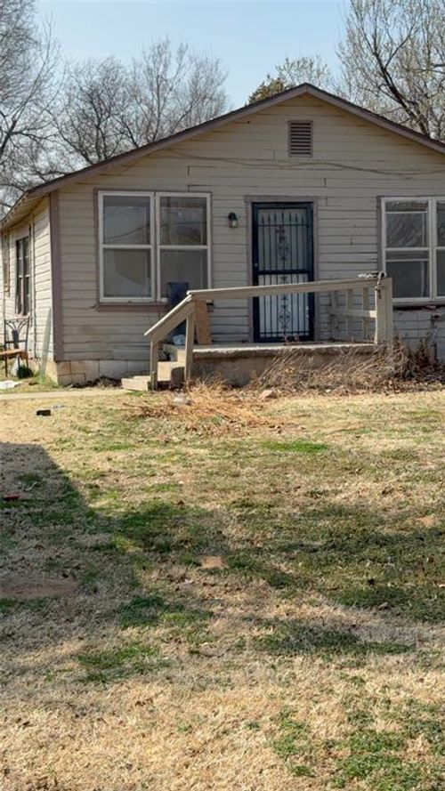 2509 N Outpost Dr, Oklahoma City, OK, 73141-3805 | Card Image