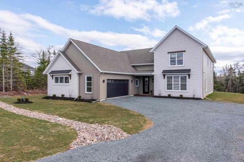 741 Celebration Drive, Fall River, NS, B2T0V6 | Card Image
