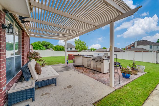 Patio with outdoor kitchen | Image 25
