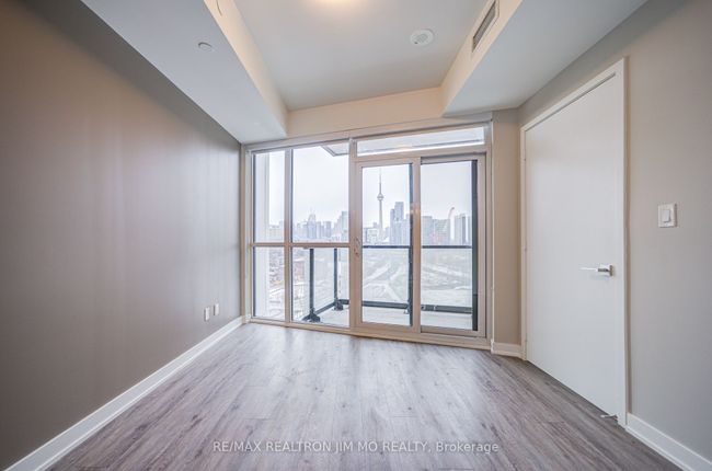 811 - 50 Ordnance St, Condo with 3 bedrooms, 2 bathrooms and 1 parking in Toronto ON | Image 29