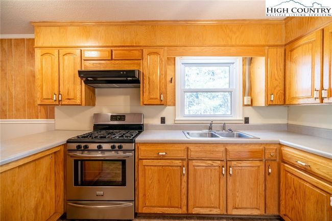 627 Saddle Mountain Church Rd, House other with 3 bedrooms, 1 bathrooms and null parking in Ennice NC | Image 30