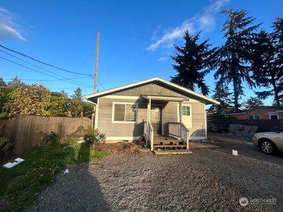 8801 Custer Road Sw, House other with 3 bedrooms, 1 bathrooms and null parking in Lakewood WA | Image 1