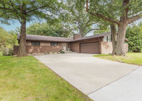 5317 36th Avenue Ct, Moline, IL, 61265-6631 | Card Image