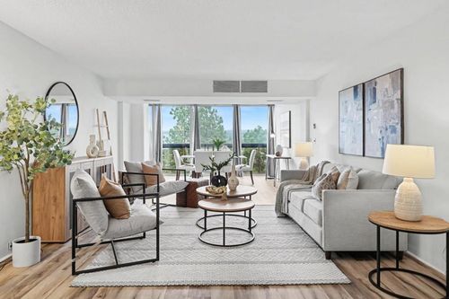 apt-904-101 Alma St, Palo Alto, CA, 94301-1011 | Card Image