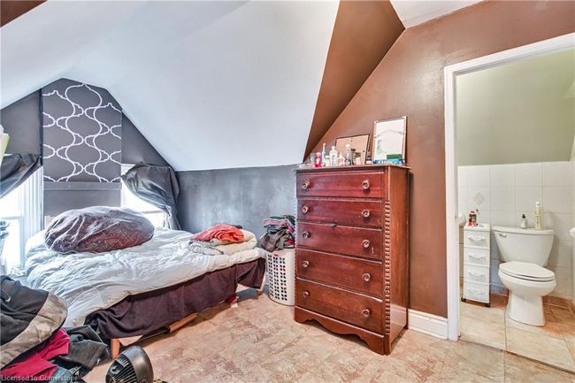 204 Herkimer St, Home with 5 bedrooms, 4 bathrooms and 2 parking in Hamilton ON | Image 28