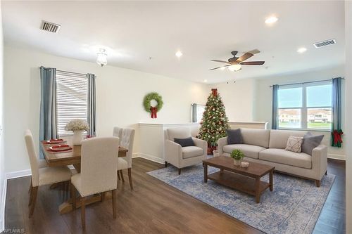 3668 Parkridge Cir, SARASOTA, FL, 34243-1445 | Card Image