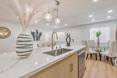 apt-3-832 Gilchrist Dr, San Jose, CA, 95133-2511 | Card Image