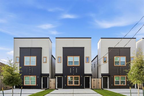 c-9819 Turnbow St, Houston, TX, 77029-4255 | Card Image