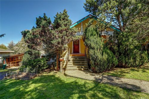 660 Third St, Nanaimo, BC, V9R1W8 | Card Image