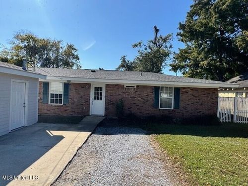 b-312 Ulman Ave, Bay Saint Louis, MS, 39520-4635 | Card Image