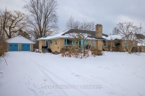 2001 Niagara Parkway, Fort Erie, ON, L2A5M4 | Card Image