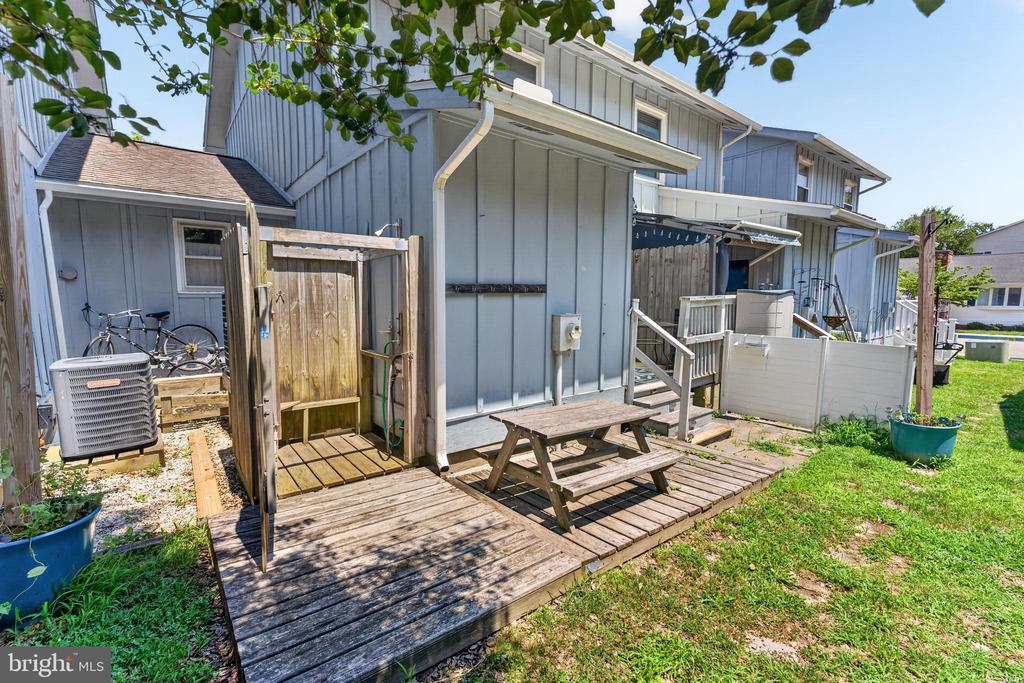 Residential in OCEAN CITY 4