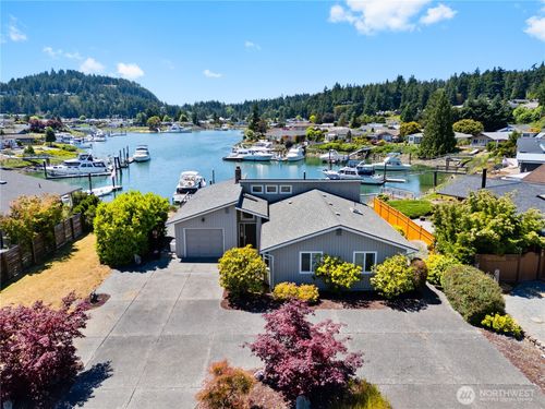 145 Lummi Dr, La Conner, WA, 98257-9631 | Card Image
