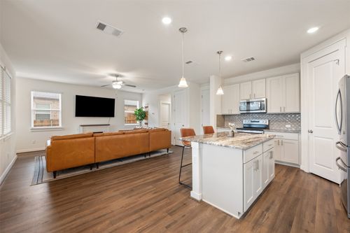 8204 Prairie Rye Dr, Lago Vista, TX, 78645-2134 | Card Image