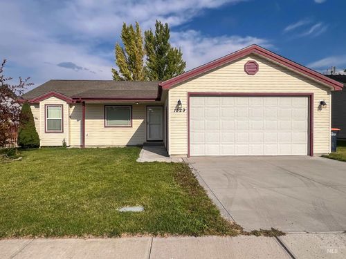 1529 Atlantic, Twin Falls, ID, 83301 | Card Image