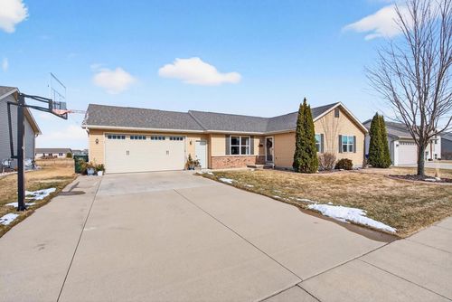 1390 Marie Drive, KAUKAUNA, WI, 54130 | Card Image