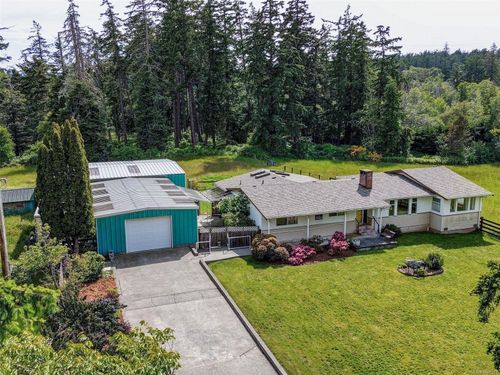 558 Parry Rd, Metchosin, BC, V9C3W1 | Card Image