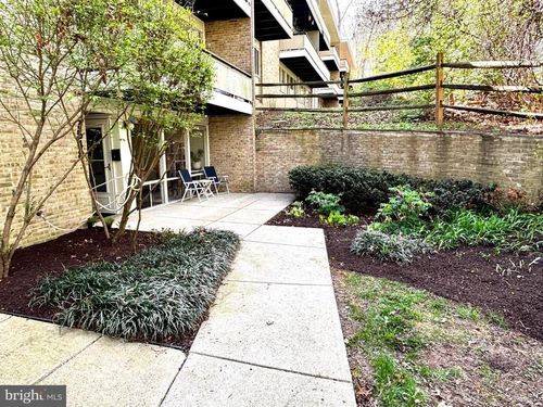 a-7548 Spring Lake Dr, BETHESDA, MD, 20817-6540 | Card Image