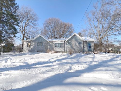 1220 E Archwood Ave, Akron, OH, 44306-2810 | Card Image