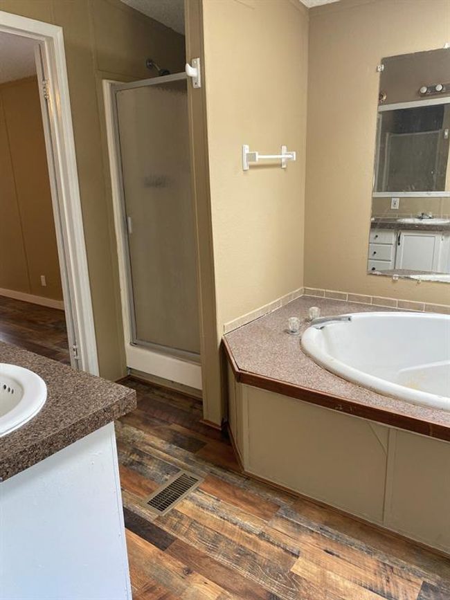 14 6000 Spring Creek Road, Sold in Malakoff Zoocasa