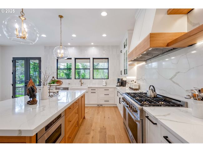 4420 Sw 58 Th Ave, House other with 4 bedrooms, 4 bathrooms and 3 parking in Portland OR | Image 15