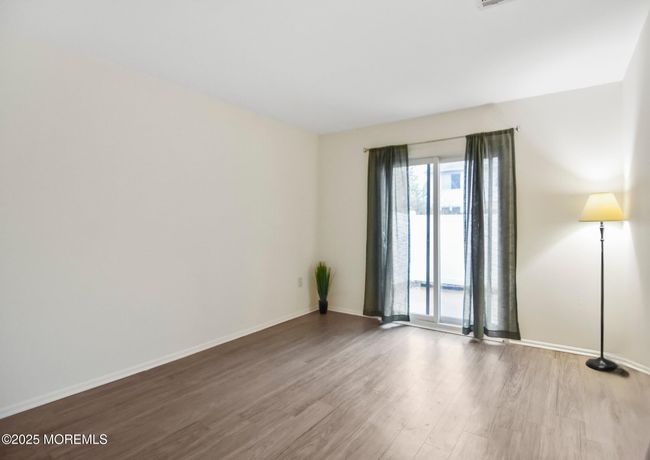 318 Crawford St, Condo with 2 bedrooms, 1 bathrooms and 27 parking in Eatontown NJ | Image 11