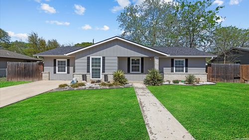 236 Glenbrook Dr, New Braunfels, TX, 78130-3294 | Card Image