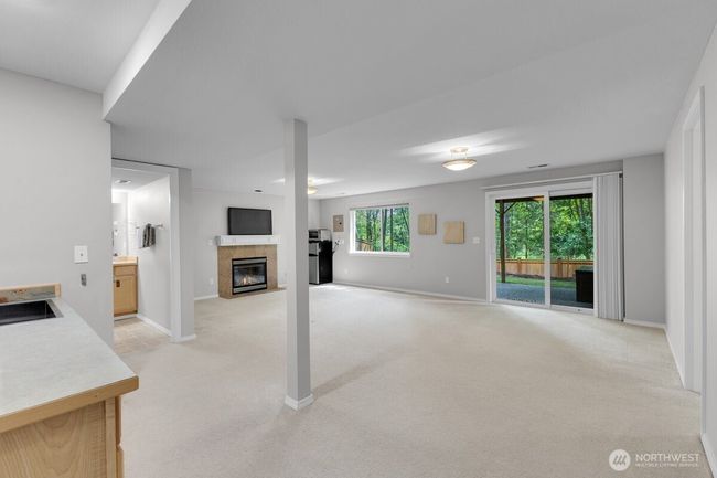 Lower level with kitchenette area | Image 22