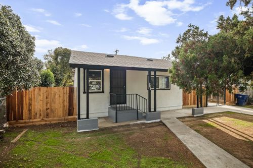 741 W Myers Ave, Fresno, CA, 93706-3512 | Card Image