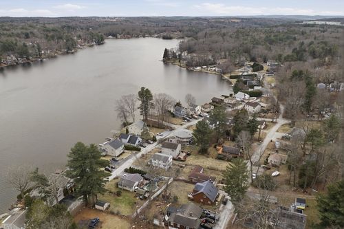 72 Park Rd, Charlton, MA, 01507 | Card Image