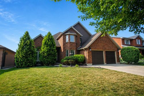 7 Cooper Crt, Brantford, ON, N3T6G7 | Card Image