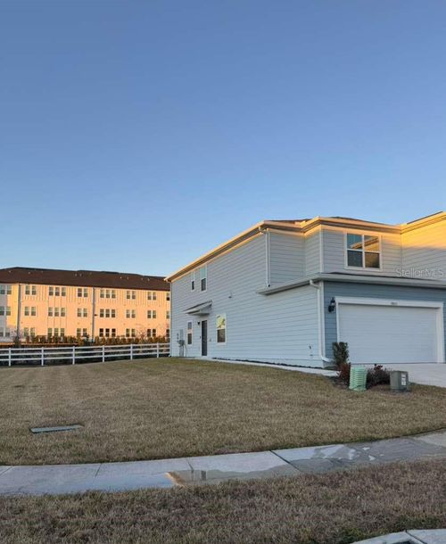 2803 Stunning Ave, DAVENPORT, FL, 33896-7235 | Card Image