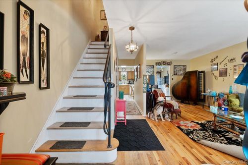 23955 65th Ave, Little Neck, NY, 11362-1918 | Card Image