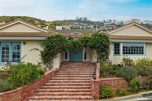 905 Emerald Bay, Laguna Beach, CA, 92651-1229 | Card Image