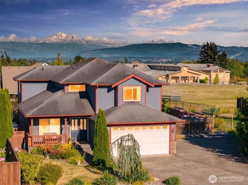 6204 Pacific Heights Dr, Ferndale, WA, 98248-8822 | Card Image