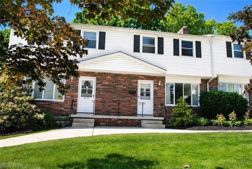 d8-6484 State Road, Parma, OH, 44134 | Card Image