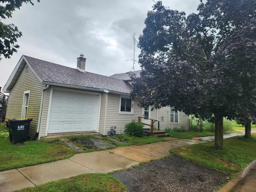 100 S Oak Street, North Freedom, WI, 53951 | Card Image