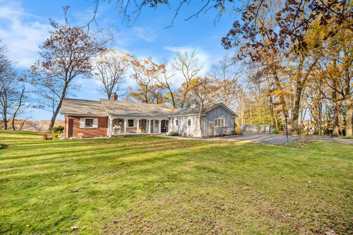 440 Lake Dr, Allegan, MI, 49010-9108 | Card Image