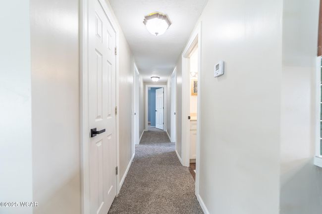 1303 Chateau Cir, House other with 3 bedrooms, 2 bathrooms and null parking in Findlay OH | Image 27