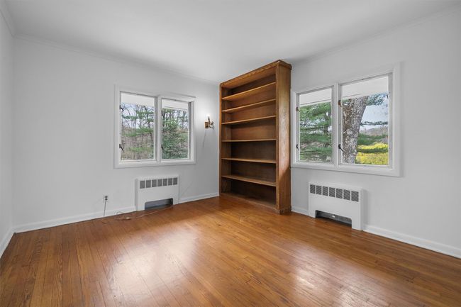 First Bedroom. | Image 16