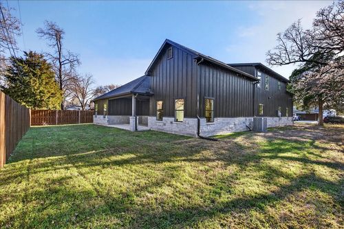 114 Castlewood Rd, Enchanted Oaks, TX, 75156-9195 | Card Image