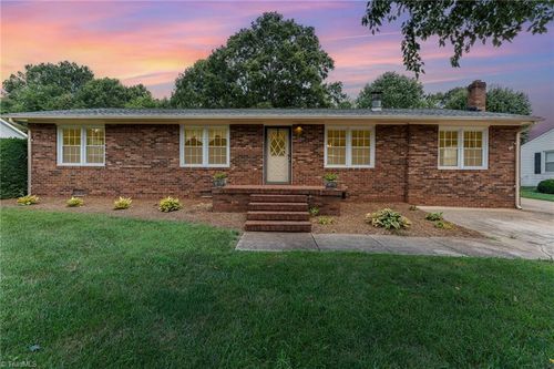 706 Roach St, Mayodan, NC, 27027-2020 | Card Image