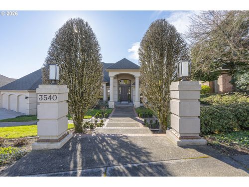 3540 Riverknoll Way, West Linn, OR, 97068-3641 | Card Image