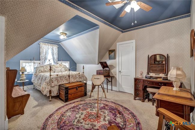 UPPER BEDROOM | Image 32