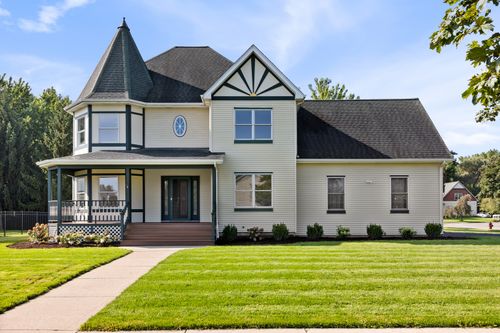 101 Nuthatch Drive, Woodstock, IL, 60098 | Card Image