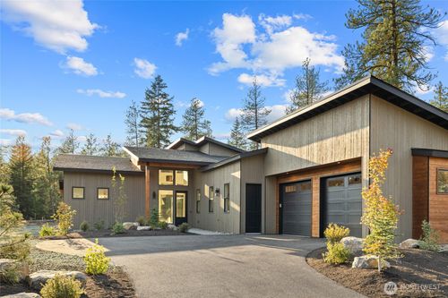 1700 Wanawish Loop, Cle Elum, WA, 98922-4010 | Card Image