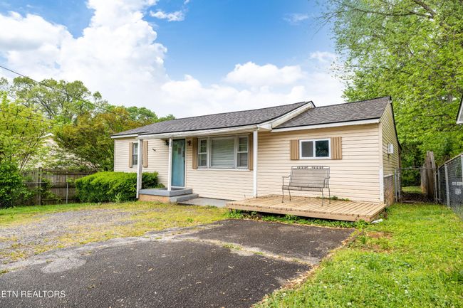 2105 Bradshaw Garden Rd, House other with 2 bedrooms, 1 bathrooms and null parking in Knoxville TN | Image 34