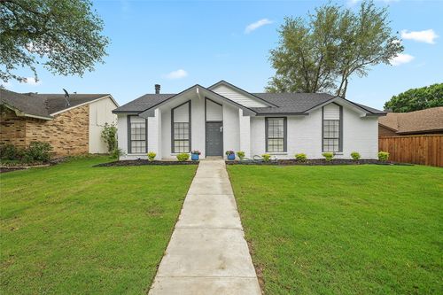 142 Kingsbridge Dr, Garland, TX, 75040-3513 | Card Image