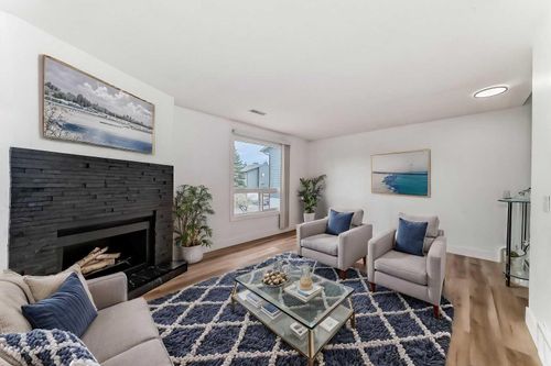 26-2511 38 Street Ne, Calgary, AB, T1Y4M7 | Card Image