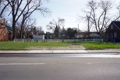 14006 Southfield Fwy, Detroit, MI, 48223-3538 | Card Image